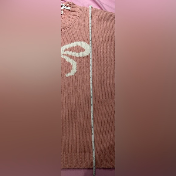 ⭐️Like New⭐️ Sincerely Jules: Women’s Sweater with Bow Design- Size Medium - Picture 7 of 7